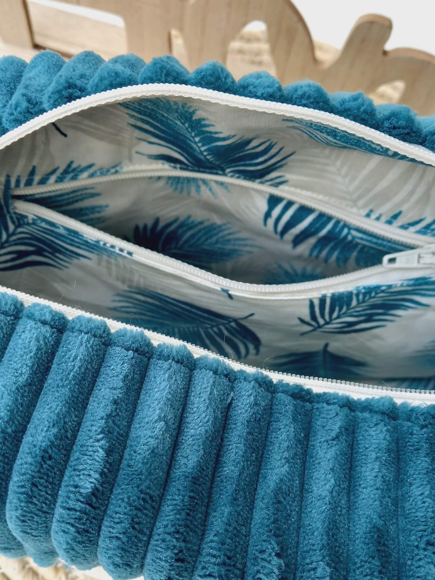 Trousse de toilette velours bleu canard