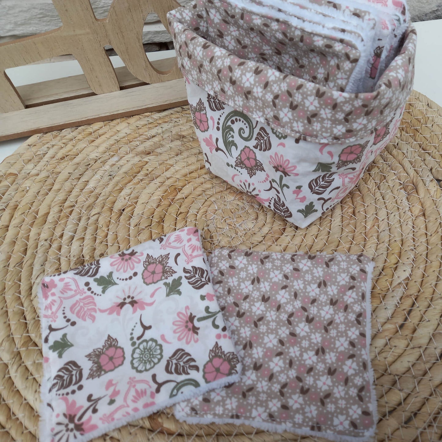 Panière réversible avec 10 lingettes coton et éponge bambou