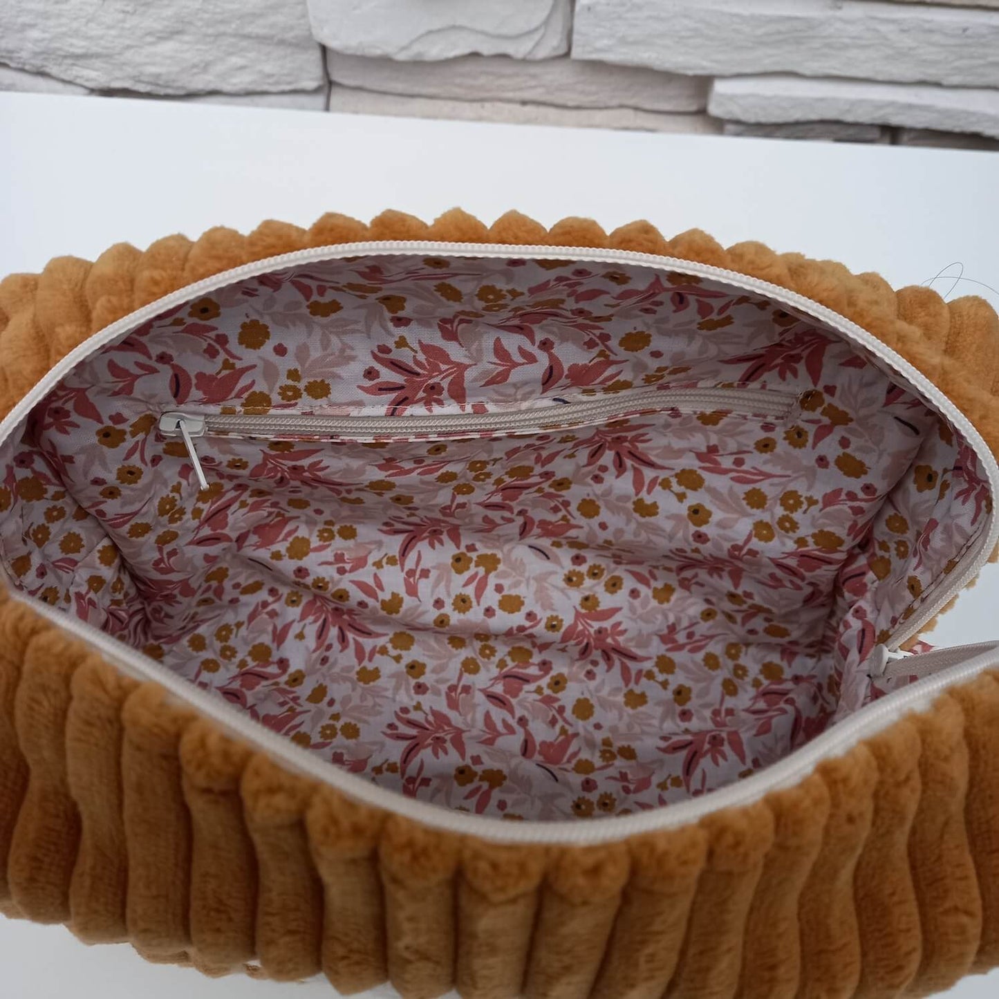 Trousse de toilette velours